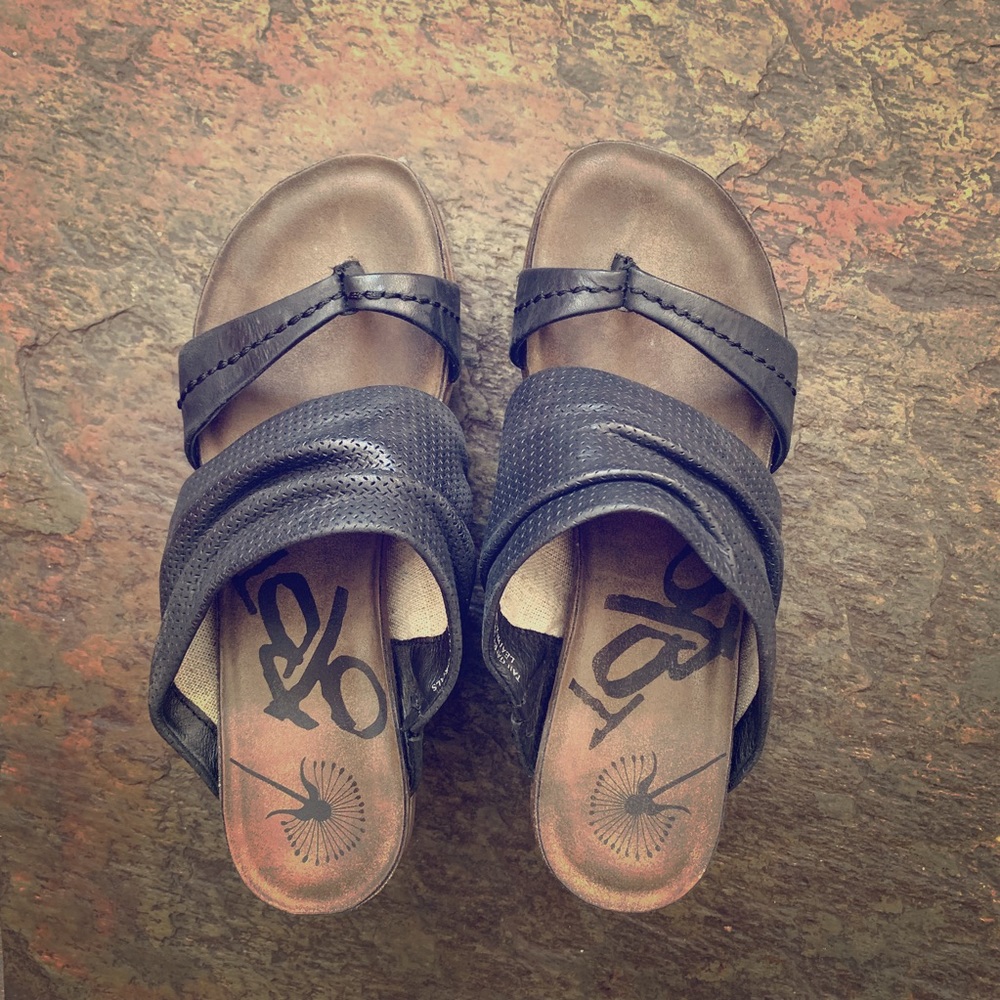 OTBT Black Tailgate Wedges 6.5